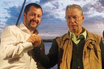 Bossi: Salvini sbaglia, il nazionalismo ci fa perdere Bossi: Salvini sbaglia, il nazionalismo ci fa perdere