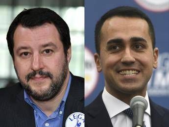 'Amen', 'Maria' e 'Signore', il revival religioso-social dei vicepremier 'Amen', 'Maria' e 'Signore', il revival religioso-social dei vicepremier