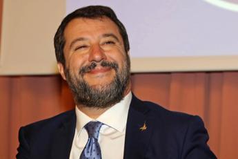 Salvini: Con Conte da Costanzo cantiamo Albano e Romina