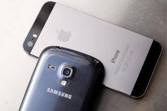 Samsung e Apple nel mirino Antitrust Samsung e Apple nel mirino Antitrust