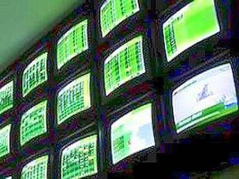 Taranto, scoperti sei centri scommesse clandestine: sette le persone denunciate Taranto, scoperti sei centri scommesse clandestine: sette le persone denunciate