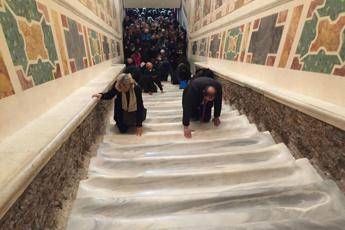 Scala Santa senza copertura lignea dopo tre secoli Scala Santa senza copertura lignea dopo tre secoli
