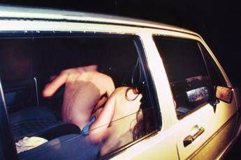 Sedotti Dal Brivido Di Fare Sesso In Auto Ecco Cosa Rischiate
