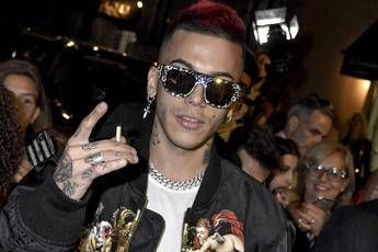 Basta foto idiote, la mamma di una vittima contro Sfera Basta foto idiote, la mamma di una vittima contro Sfera