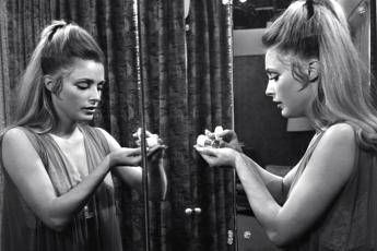 Sharon Tate, 50 anni dall'omicidio della setta 'Manson' Sharon Tate, 50 anni dall'omicidio della setta 'Manson'
