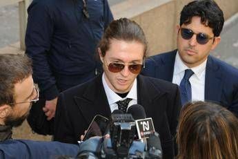 Omicidio Meredith, Sollecito fa causa ai giudici Omicidio Meredith, Sollecito fa causa ai giudici