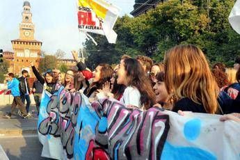 Studenti in piazza e domani corteo a Roma Studenti in piazza e domani corteo a Roma