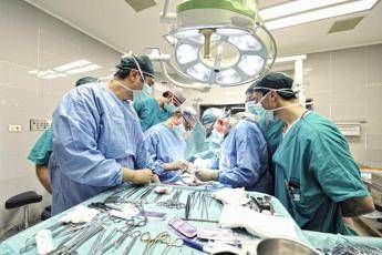 Salvato a 3 anni dal rene di mamma. A Milano il caso record di Simone Salvato a 3 anni dal rene di mamma. A Milano il caso record di Simone