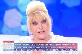 Ivana Trump su Melania: E' bellissima, ma non fa niente Ivana Trump su Melania: E' bellissima, ma non fa niente