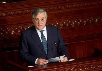 Tajani si sfila: Non mi candido, Berlusconi unico premier Tajani si sfila: Non mi candido, Berlusconi unico premier