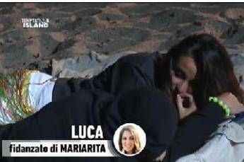 Secondo appuntamento con Temptation Island, falò amaro per Mariarita /Video Secondo appuntamento con Temptation Island, falò amaro per Mariarita /Video