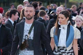 Ho bevuto troppo, Justin Timberlake si scusa con la moglie Ho bevuto troppo, Justin Timberlake si scusa con la moglie