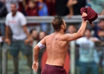 Calcio, Pallotta: Totti importantissimo per la Roma, sul futuro vedremo Calcio, Pallotta: Totti importantissimo per la Roma, sul futuro vedremo