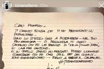Tiziano Ferro: Caro Fiorello ti chiedo scusa Tiziano Ferro: Caro Fiorello ti chiedo scusa