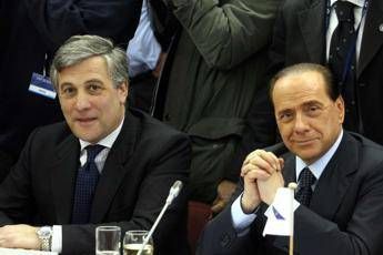 Fi 'si allarga' e cambia simbolo Fi 'si allarga' e cambia simbolo