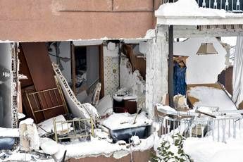 Canone Rai sospeso per i terremotati. Ma solo se non hanno più la tv Canone Rai sospeso per i terremotati. Ma solo se non hanno più la tv