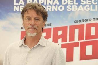 Infarto per Giorgio Tirabassi, famiglia: Fuori pericolo Infarto per Giorgio Tirabassi, famiglia: Fuori pericolo