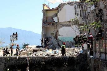 Crollo Torre Annunziata, il giorno dei funerali Crollo Torre Annunziata, il giorno dei funerali