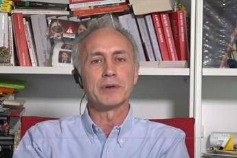 Travaglio su Renzi: Lo chiamo Innominato, bravo e bello