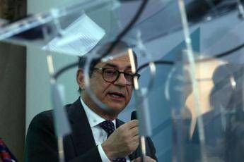 Tria all'Ue: Tagli a welfare Di Maio: Rdc e quota 100 non si toccano Tria all'Ue: Tagli a welfare Di Maio: Rdc e quota 100 non si toccano