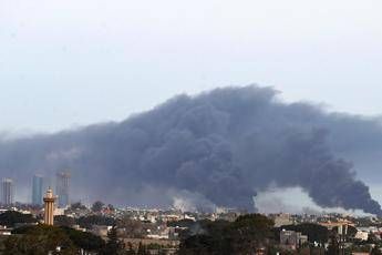 Pioggia di razzi su Tripoli, vittime Pioggia di razzi su Tripoli, vittime