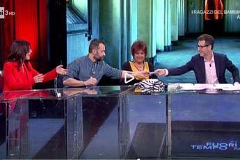 Paola Turci e quella cassetta ascoltata in auto: È la 'colpa' di tutto Paola Turci e quella cassetta ascoltata in auto: È la 'colpa' di tutto
