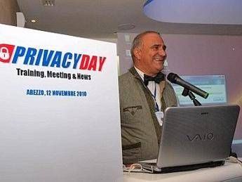 Privacy Day: studenti a lezione da Umberto Rapetto per dire no al cyberbullismo Privacy Day: studenti a lezione da Umberto Rapetto per dire no al cyberbullismo