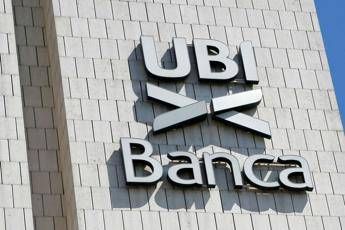 Intesa-Ubi, patto Car: Offerta ostile e inaccettabile Intesa-Ubi, patto Car: Offerta ostile e inaccettabile