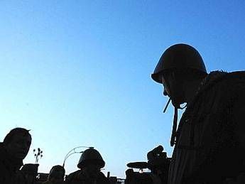 Kiev accusa Mosca: Ci invadono Pronti a reagire con ogni mezzo Kiev accusa Mosca: Ci invadono Pronti a reagire con ogni mezzo