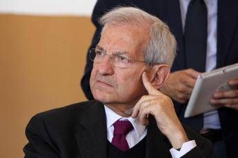 Violante smentisce Mori: Mi chiese incontro con Ciancimino Violante smentisce Mori: Mi chiese incontro con Ciancimino