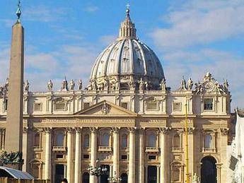 Nuova segreteria per l'Economia del Vaticano, la guiderà il cardinale Pell Nuova segreteria per l'Economia del Vaticano, la guiderà il cardinale Pell
