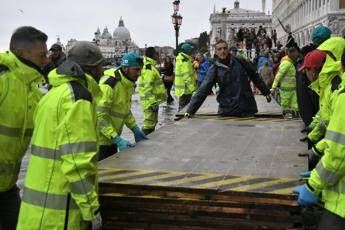 Acqua alta a Venezia, domani previsto nuovo picco Acqua alta a Venezia, domani previsto nuovo picco
