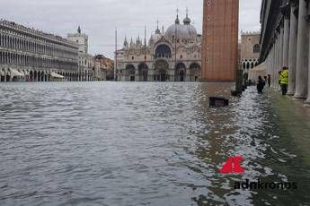 Venezia, il picco si ferma a 150 cm /FOTO Venezia, il picco si ferma a 150 cm /FOTO