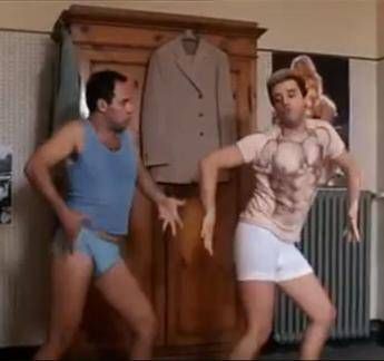 Carlo Verdone racconta la scena del balletto con De Sica in 'Borotalco' Carlo Verdone racconta la scena del balletto con De Sica in 'Borotalco'