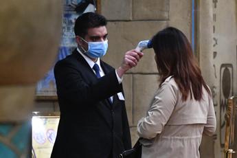 Virus Cina, terzo caso in Francia