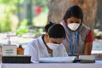 Coronavirus, comunità cinese a Roma: Pronti ad aiutare Italia Coronavirus, comunità cinese a Roma: Pronti ad aiutare Italia