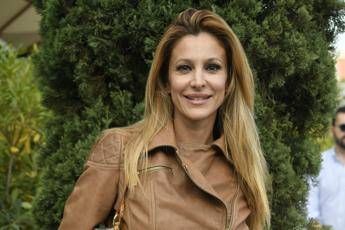 Adriana Volpe Lascia Gf Vip Momento Difficile Pregate Per La Mia Famiglia