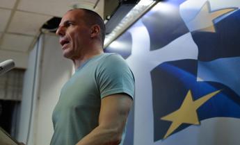 Varoufakis: Guardiamo a Usa e Germania, non prestiti ma finanziamenti