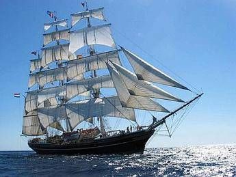 A Bordo Di Un Antico Veliero Per Formare Equipaggi Da Crociera