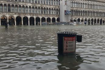 Venezia, il sindaco: La città è in ginocchio