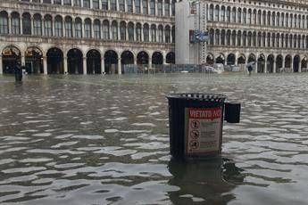 Venezia, il sindaco: La città è in ginocchio Venezia, il sindaco: La città è in ginocchio