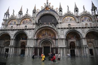 A San Marco rischio disgregazione marmi e mosaici