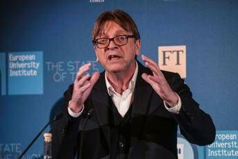 Verhofstadt contro Salvini: Prende soldi da Putin Verhofstadt contro Salvini: Prende soldi da Putin