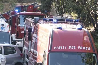 Fiamme in casa al Portuense, 7 persone in salvo