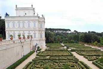 Domani da Conte a Villa Pamphili anche estetista, piccolo negoziante e parrucchiera