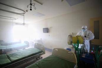 Coronavirus, negli ospedali di Wuhan non ci sono più pazienti Covid-19 Coronavirus, negli ospedali di Wuhan non ci sono più pazienti Covid-19
