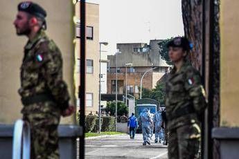 Coronavirus, finisce quarantena per italiani a Cecchignola Coronavirus, finisce quarantena per italiani a Cecchignola