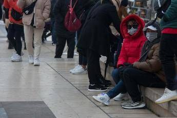 Virus Cina, Burioni: Evitare i cinesi non ha senso Virus Cina, Burioni: Evitare i cinesi non ha senso