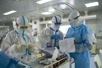 Coronavirus, in Cina primo trapianto al mondo su paziente con Covid-19 Coronavirus, in Cina primo trapianto al mondo su paziente con Covid-19