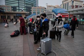 Virus Cina, Oms: No all'evacuazione degli stranieri Virus Cina, Oms: No all'evacuazione degli stranieri